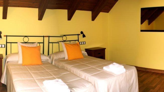 Hostal Rural Casa Parda Трамакастилья-де-Тена Номер фото