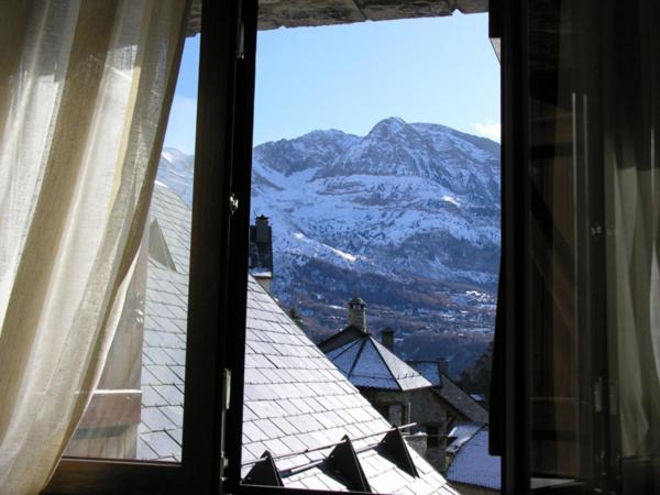 Hostal Rural Casa Parda Трамакастилья-де-Тена Номер фото